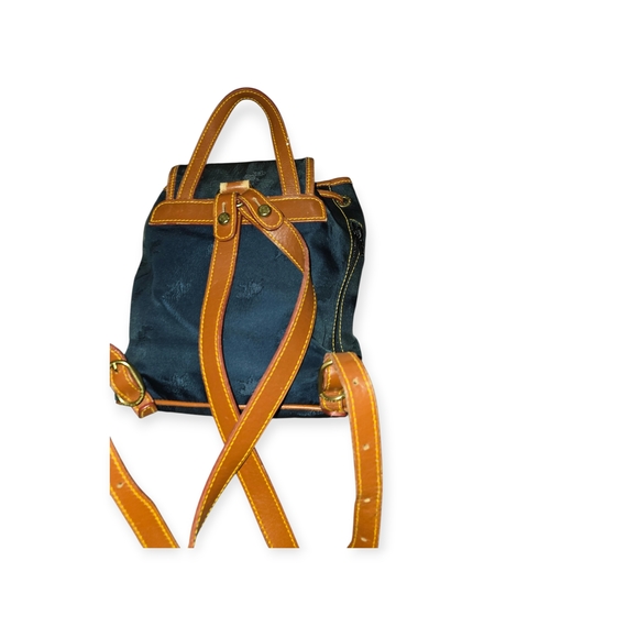 Hunting World Canvas Leather Backpack - Picture 7 of 11